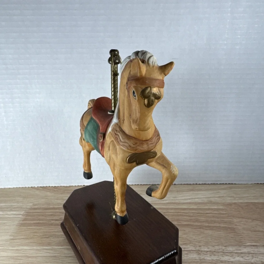 Vintage UOGC Taiwan Carousel Horse Figurine Musical Figurine Wood Base